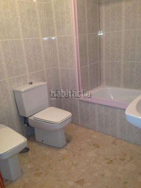 Foto 68e6f818-8684-473e-837b-e451df698067. Affitto appartamento con piscina in Campello Playa Campello (el)