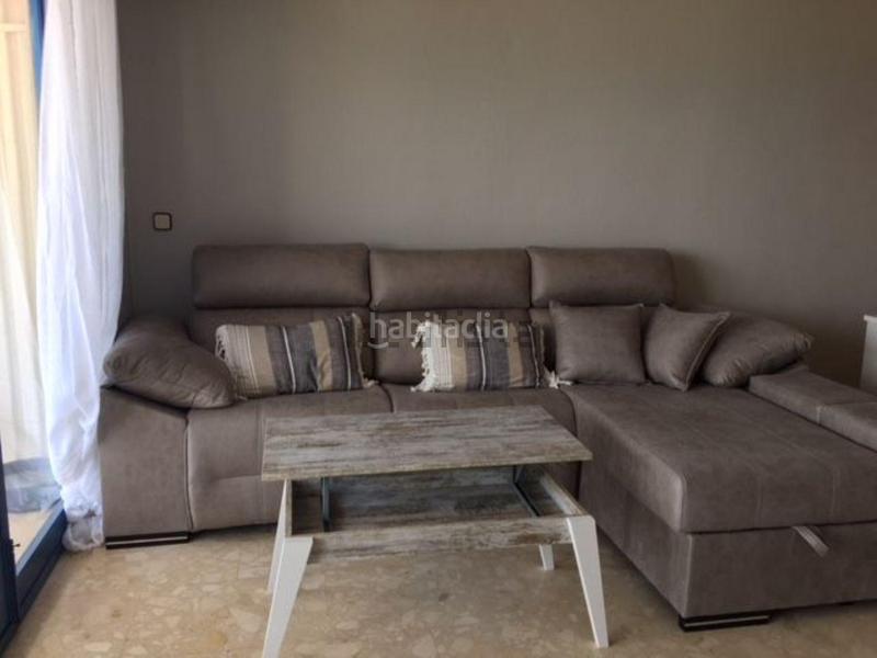 Foto fa15b398-5f7c-467b-ae9b-6e201bf48a34. Miete etagenwohnung mit pool in Campello Playa Campello (el)