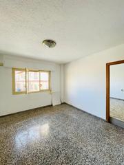 Rez-de-chaussée  Calle rafael escolano. Oportunidad de vivienda en la zona de san gabriel.