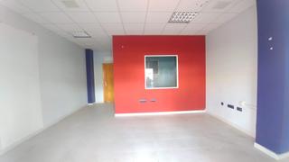 Local commercial en Calle sufl 20. Magnifico local al lado de torrecardenas