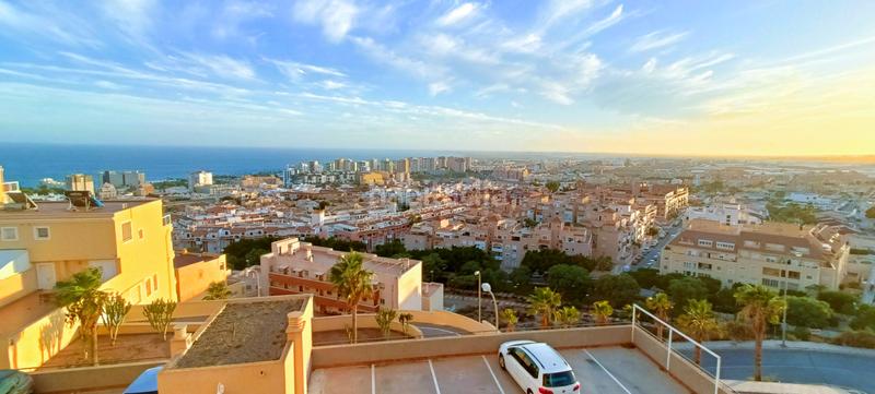 Foto 17fde4fb-e52f-4e1c-a595-0633c191f0fa. Appartement dans calle catania 25 dans Aguadulce Norte Roquetas de Mar