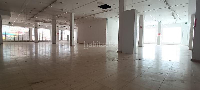 Foto 41b8285a-015b-431e-a4de-e4d9665cc4c8. Alquiler local comercial en carretera de ronda 387 se alquila magnifico local de 1.300m2. en Almería