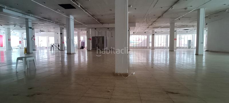 Foto 4442c37c-afe1-4a8d-be76-5a942f1916b3. Alquiler local comercial en carretera de ronda 387 se alquila magnifico local de 1.300m2. en Almería