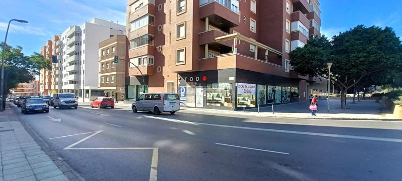 Foto b2b4a4fe-7136-42e8-b2d5-28416749f8a6. Alquiler local comercial en carretera de ronda 387 se alquila magnifico local de 1.300m2. en Almería