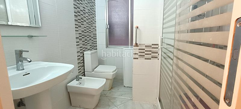 Foto d8d3feee-d821-4f30-b518-2b24f9b17ea0. Appartamento in calle san leonardo 23 in Plaza de Toros - Santa Rita Almería