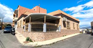 Chalet in Calle almazara 33. Magnifica vivienda en venta en huercal de almería