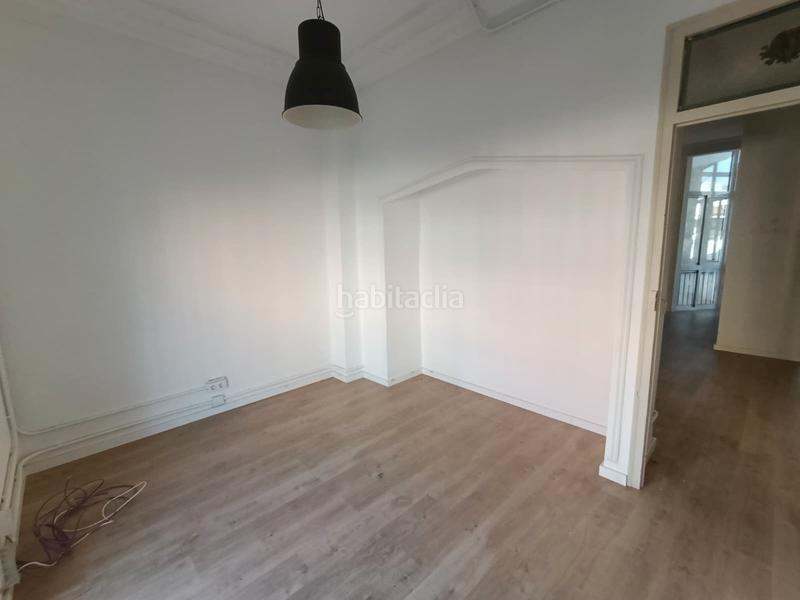 Foto 9800a373-b26d-4b69-9c05-f64b1c5d8778. Alquiler piso  en alquiler en calle marqués de zenete en Valencia