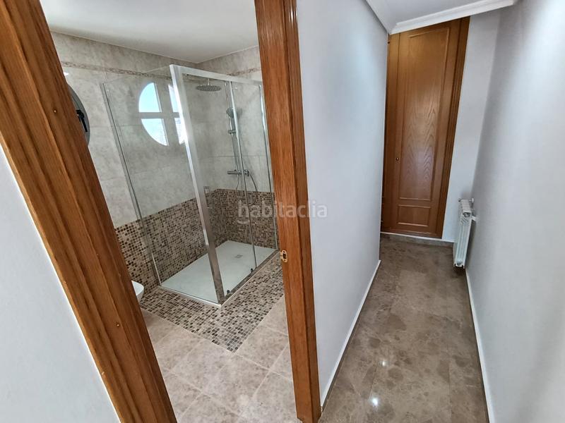 Foto 16e7df17-04ab-41a9-bc19-c9470e1133c9. Miete etagenwohnung mit parking in Penya-Roja - Avda. Francia Valencia