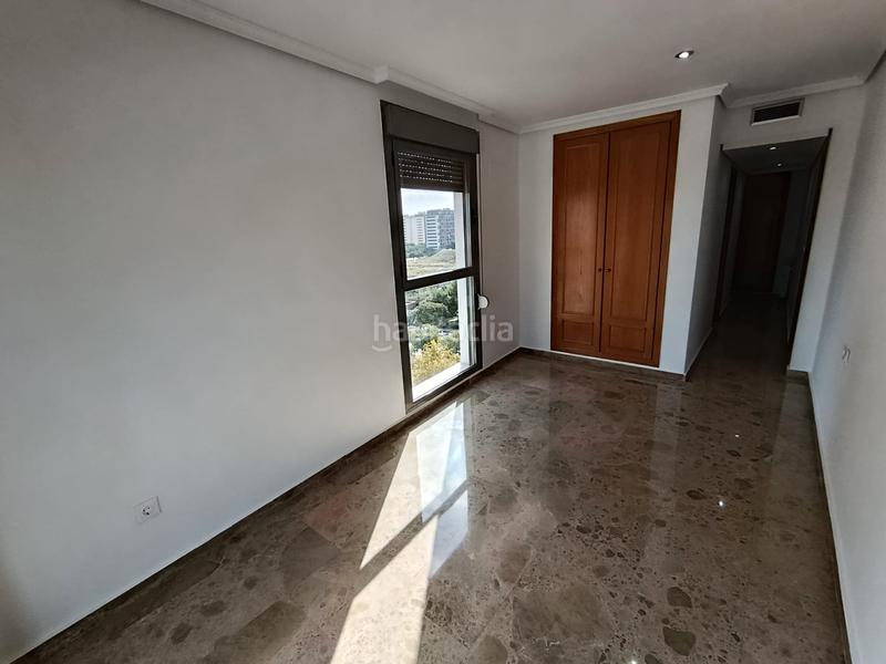 Foto 2d46c2cf-a5f5-4852-9879-8e4ef39d1954. Miete etagenwohnung mit parking in Penya-Roja - Avda. Francia Valencia