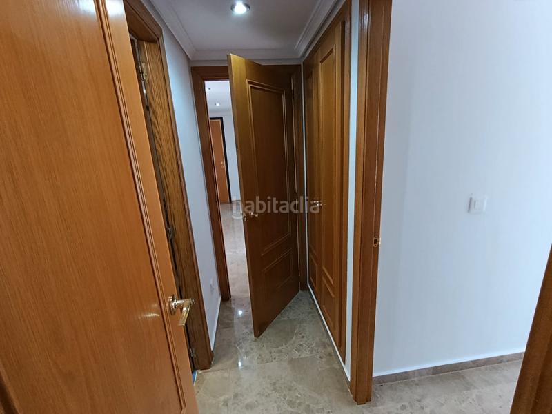 Foto 8b2596d8-5661-46e5-bf53-dddf17f6a577. Miete etagenwohnung mit parking in Penya-Roja - Avda. Francia Valencia