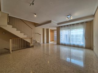 Semi detached house  Avinguda comunitat valenciana. Chalet adosado en venta en avenida comunitat valenciana