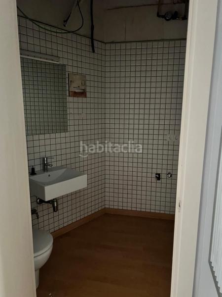 Foto 5706919b-134d-4f6c-8dfe-79ce56c940f9. Local comercial local en venta o alquiler en Ponent Reus