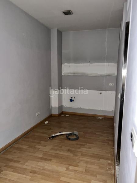 Foto 81c4f71c-e57e-4035-b1b3-c8012cd4424b. Local comercial local en venta o alquiler en Ponent Reus