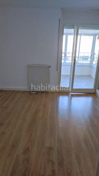 Foto dfa8b5c2-7ac3-4b18-ae44-5302e75afdf4. Piso  en ventaavda. sant jordi en Centre Reus