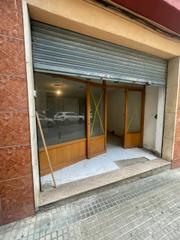 Lloguer Local Comercial a Llevant. Local en alquiler