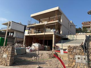 Xalet a Pla de Maset - Cap de Salou. Casa en construccion de obra nueva, increibles vistas al mar