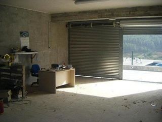Locale commerciale  Carrer b