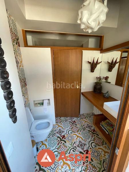 Foto 5da0d2be-a470-420b-b2b6-468e9b99beb8. Chalet mit kamin heizung parking pool in Ciutat Diagonal Esplugues de Llobregat