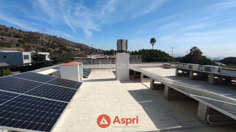 Foto 033fa433-ec9c-4a7a-9ad1-85605f3d5f94. Chalet with fireplace heating parking pool in Ciutat Diagonal Esplugues de Llobregat