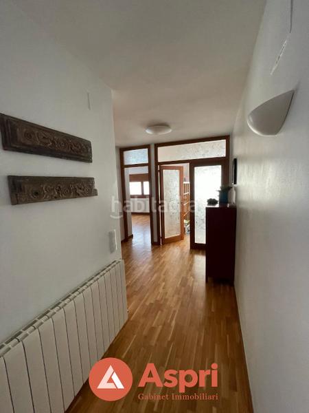 Foto 04cc5b57-61c2-489f-9be1-d06a465a7c2c. Chalet with fireplace heating parking pool in Ciutat Diagonal Esplugues de Llobregat