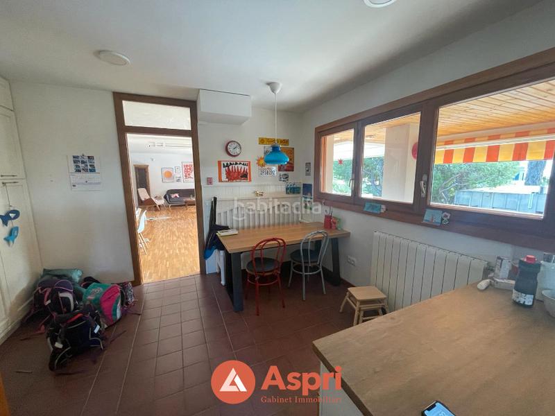 Foto 36eb2673-c29f-4473-8c07-6cea6d3d4060. Chalet en Ciutat Diagonal Esplugues de Llobregat