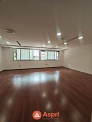 Miete Büro in Avinguda de xile 36. Amplia oficina de 150 m² junto a ernest lluch