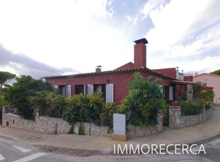 Casa a Sa Riera-Sa Fontansa. Casa con jardin