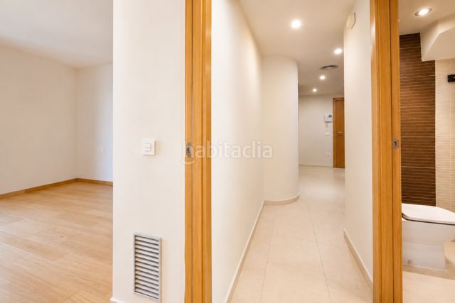 Foto 0681a650-42b7-49c1-b3b0-a6e166505f70. Dúplex amb calefacció piscina a Torroella de Montgrí