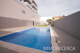 Duplex in Torroella de Montgrí. Duplex obra nueva con piscina comunitaria