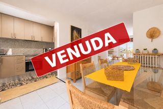 Haus in Torroella de Montgrí. Casa adossada amb garatge, terrassa i vistes al montgrí centrica