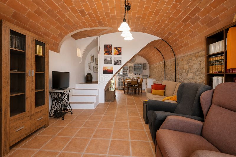 Foto c2ecce31-4251-42d6-adb4-287387c52a43. Casa amb calefacció a Verges