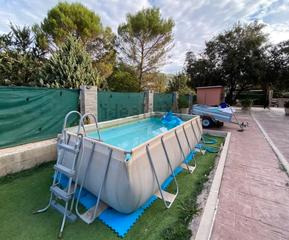 Terrain résidentiel à Hontoba. Terreno en venta con casa movil