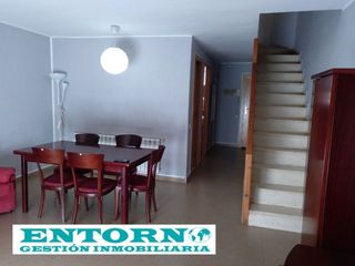 Rent Duplex in Can Borrell. Solo alquiler temporal piso exclusivo para estudiantes del ispc