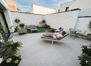 Casa a Santa Perpètua de Mogoda. Casa adosada con terraza y garaje en el centro del pueblo.