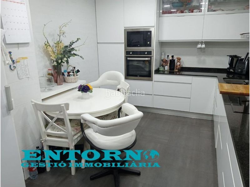 Foto e3cb0daa-87ba-41cf-ad77-b60b89465b2f. Piso exclusivo piso en el centro de mollet! en Centre Mollet del Vallès