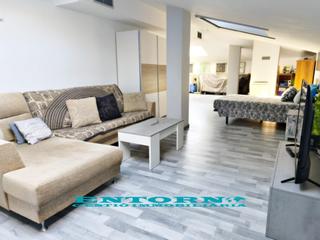 Pis a Santa Perptua de Mogoda. Duplex seminuevo con gran buhardilla, ideal parejas o familias !