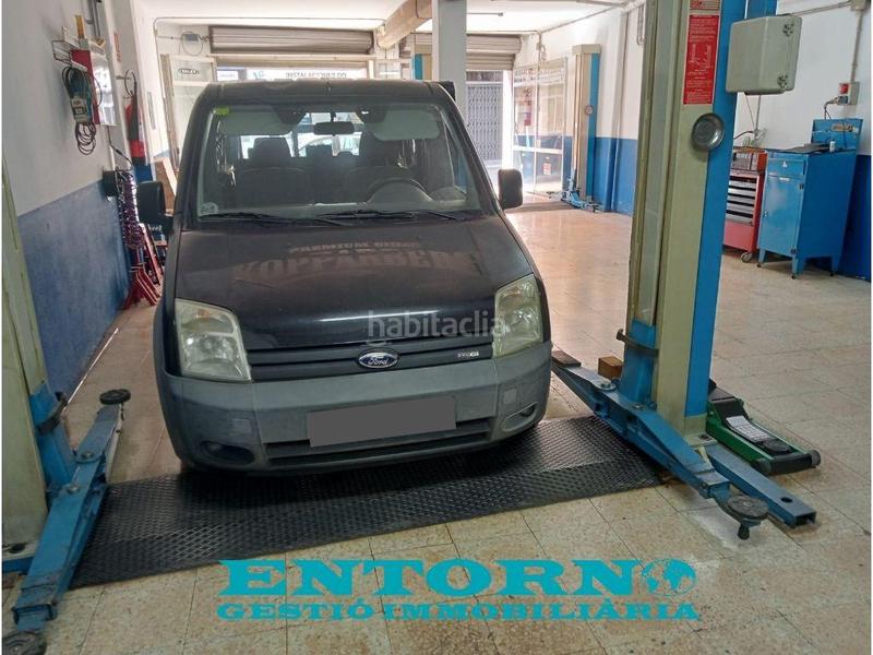 Foto 53a8b119-fbe0-4a77-a45d-22e1b4c21b0e. Local comercial amplio local en mollet en Col·legis Nous Mollet del Vallès