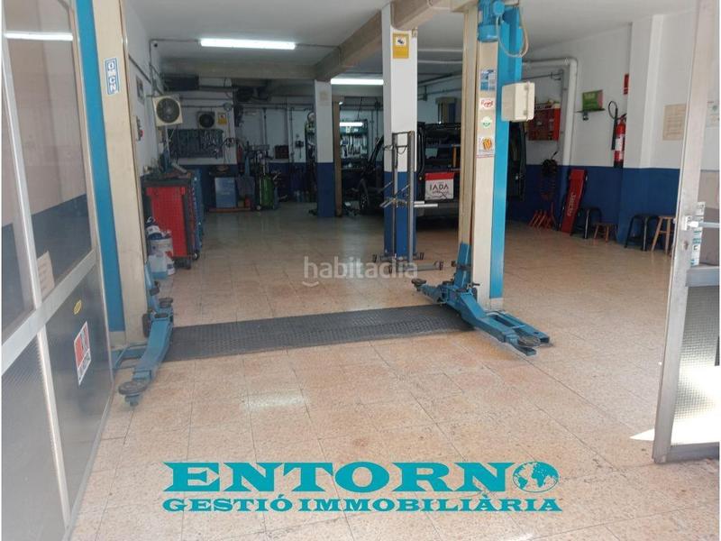 Foto b867148b-91e9-4b3f-8345-fdbda8705284. Local comercial amplio local en mollet en Col·legis Nous Mollet del Vallès