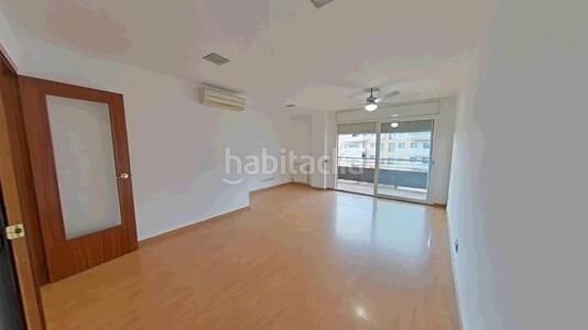 Foto 85cd049b-db36-43f2-8171-70988fd332dc. Pis amb calefacció aparcament a Polinyà