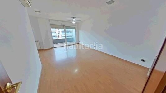 Foto af595b9f-b8ba-4ecc-ac17-43523d8c9d85. Flat with heating parking in Polinyà