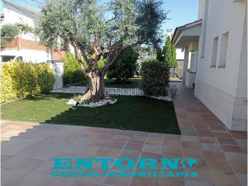 Foto ef6b5438-f409-4a82-a381-f07a9541066f. Casa amb calefacció aparcament piscina a Lliçà d´Amunt