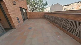 Piso en Santa Perpètua de Mogoda. Planta baja seminueva con terraza de 30 mts y parquing en zona s