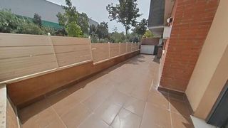 Flat in Polinyà. Planta baja con terraza de 35 mts en zona creueta.