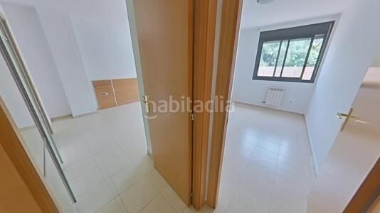 Foto 6a95e9ff-1df0-41c6-9446-369e5828d7e3. Pis amb calefacció aparcament a Polinyà