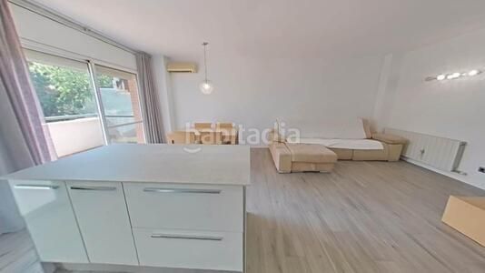 Foto 0c34bbc3-ce89-446e-9126-0053b53f7b60. Pis amb calefacció aparcament a Polinyà