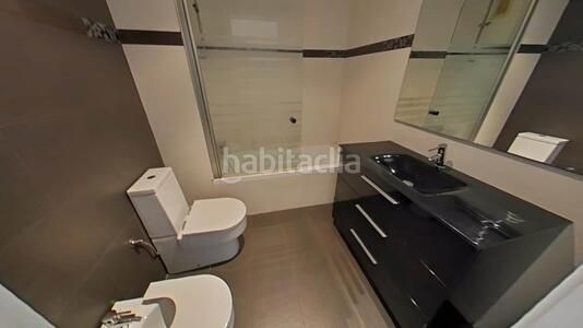 Foto 0d870c85-9151-44ba-863f-d83b5b388aa2. Pis amb calefacció aparcament a Polinyà