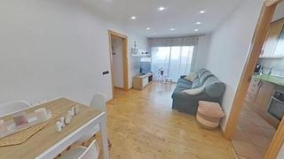 Piso en Les Oliveres. Piso totalmente reformado ideal parejas !!
