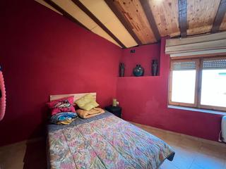 Casa adossada  Carrer de l'guila. Vvienda en venta