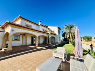 Chalet  Carrer de la rosa. Chalet en beniarbeig
