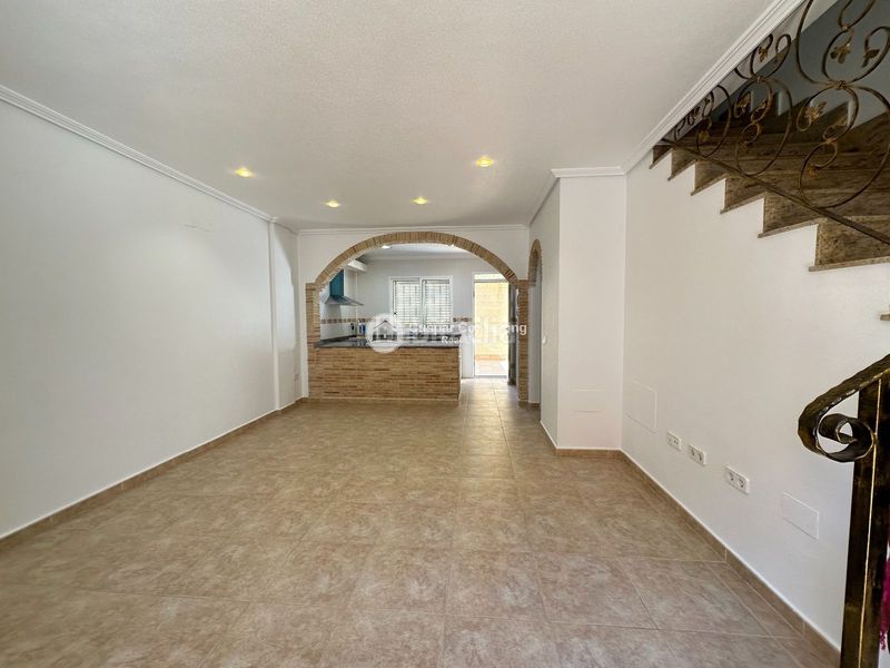 Foto a1580c5d-9b67-4bf0-96e9-d380af3208c0. Dúplex amb calefacció aparcament a Santiago de La Ribera San Javier